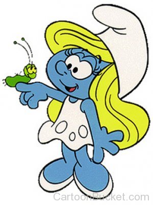 Smurfette Looking At Bee