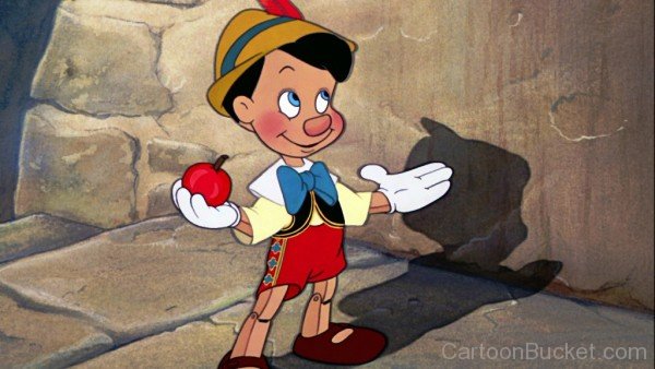 Pinocchio Holding Apple-dc415