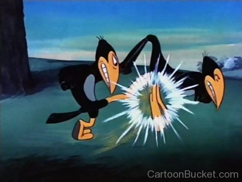 Heckle And Jeckle Fighting With Each Other-bd9060106