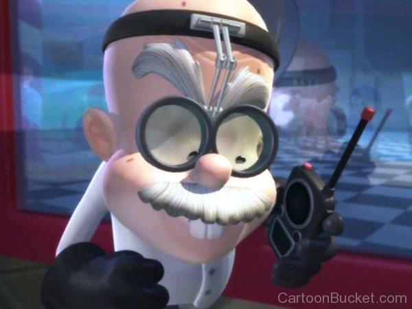 Finbarr Calamitous Holding Walkie Talkie-yf21