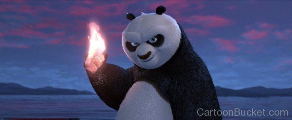 Fire On Po Panda's Hand-wh605