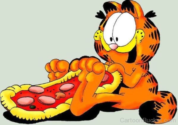 Garfield  Eating Pizza