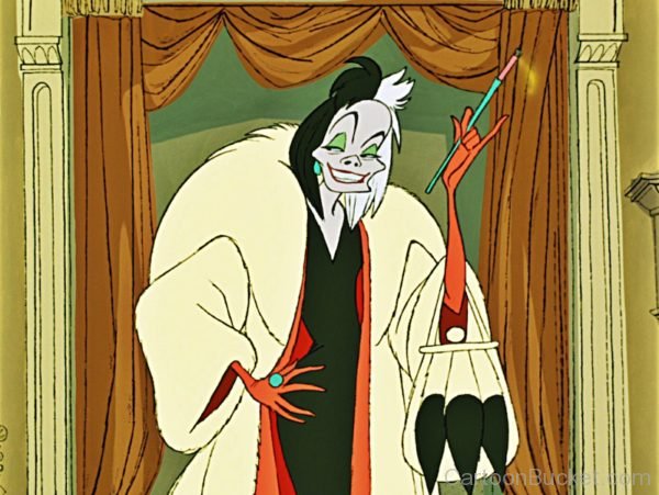 Smiling Cruella Image